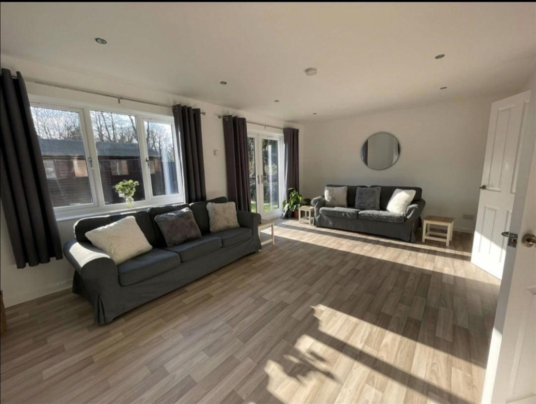 A Beautiful House In A Scenic Town Location. Villa Louth  Exterior photo